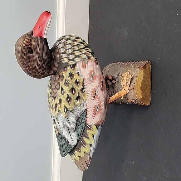 Wooden Duck Decoy Figurine Statue Painted